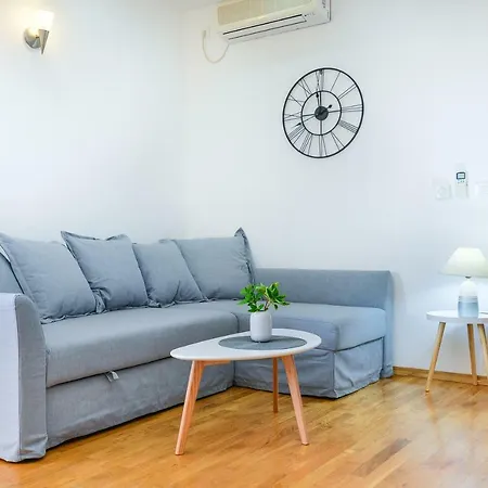 Holiday Nada Villa Debeljak